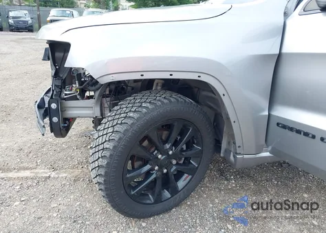 2017 Jeep Grand Cherokee Altitude 4X4 z USA, uszkodzony, nr VIN 1C4RJFAG0HC925004